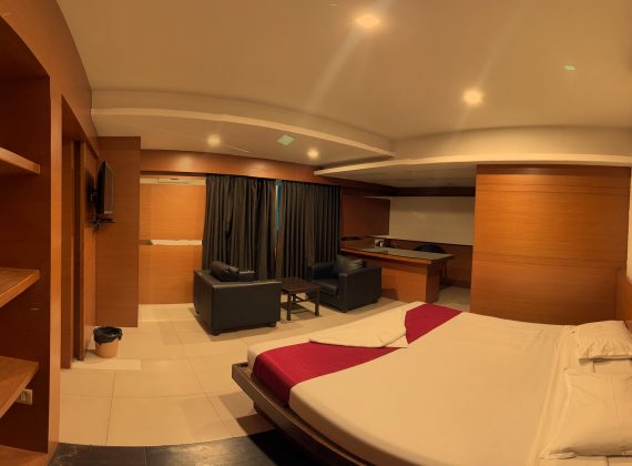 The Viceroy Executive Room