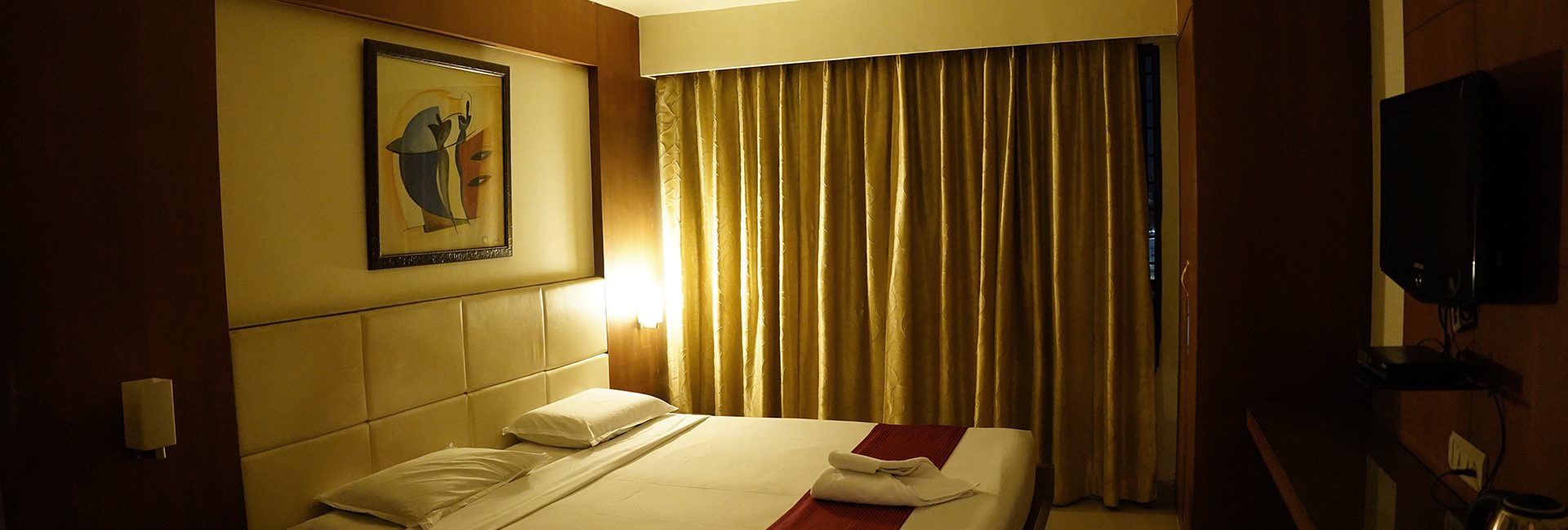 The Viceroy Premier Room